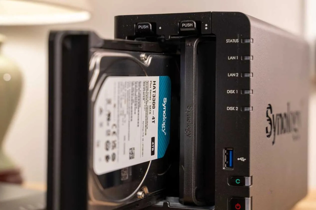 Using a desktop hard drive with your network storage can lead to premature failure and lost warranty benefits. image 1