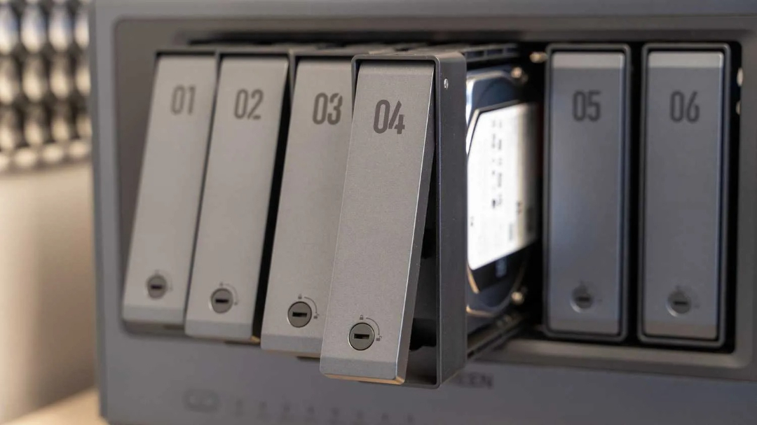 Using a desktop hard drive with your network storage can lead to premature failure and lost warranty benefits. image 4