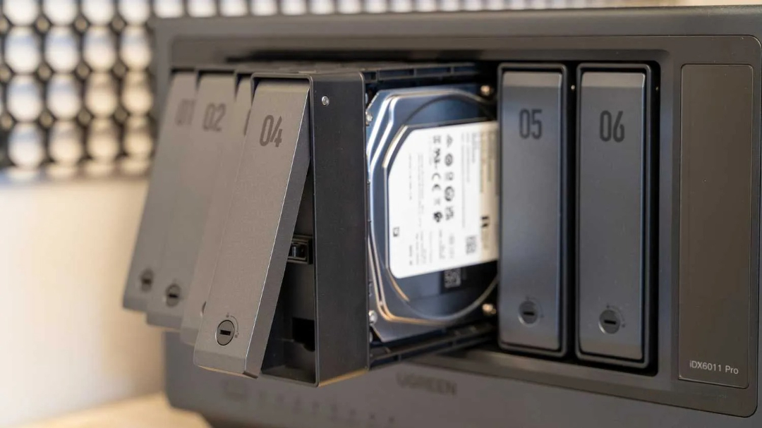 Using a desktop hard drive with your network storage can lead to premature failure and lost warranty benefits. image 5