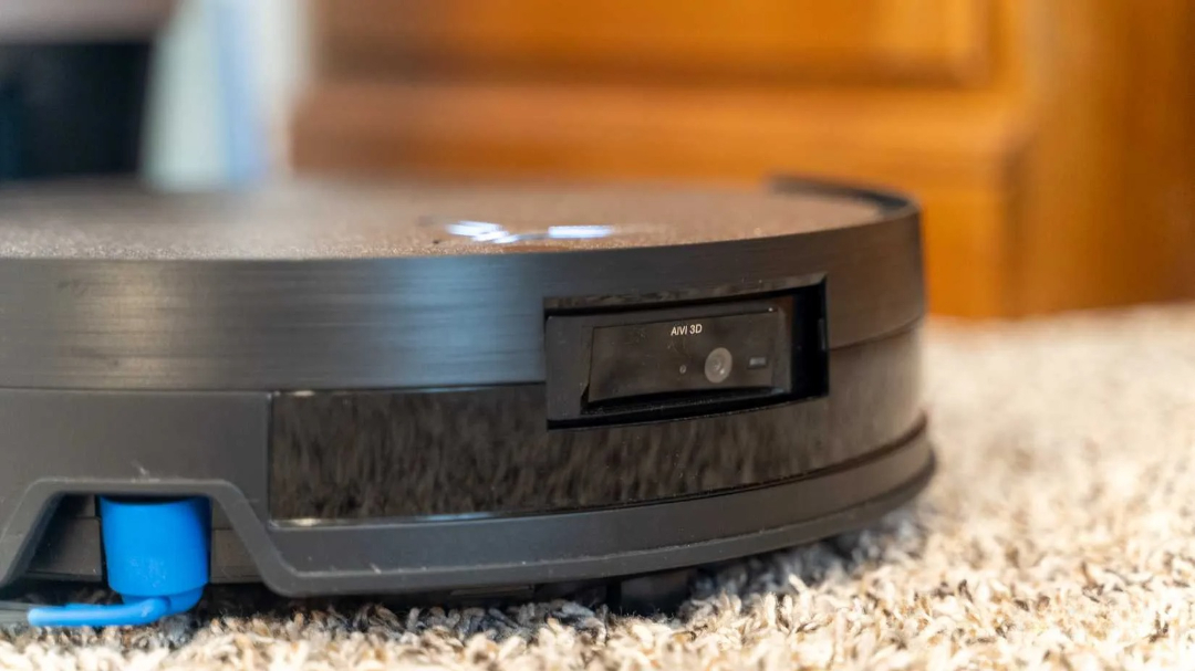 Robot vacuums secretly spy on their owners. image 1