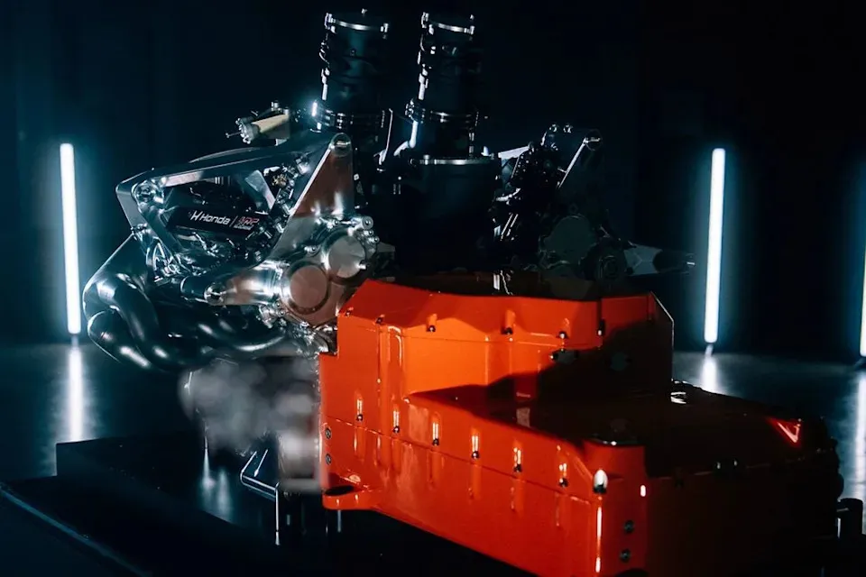 Hybrid engines sparked intense debate among Formula One drivers. image 1