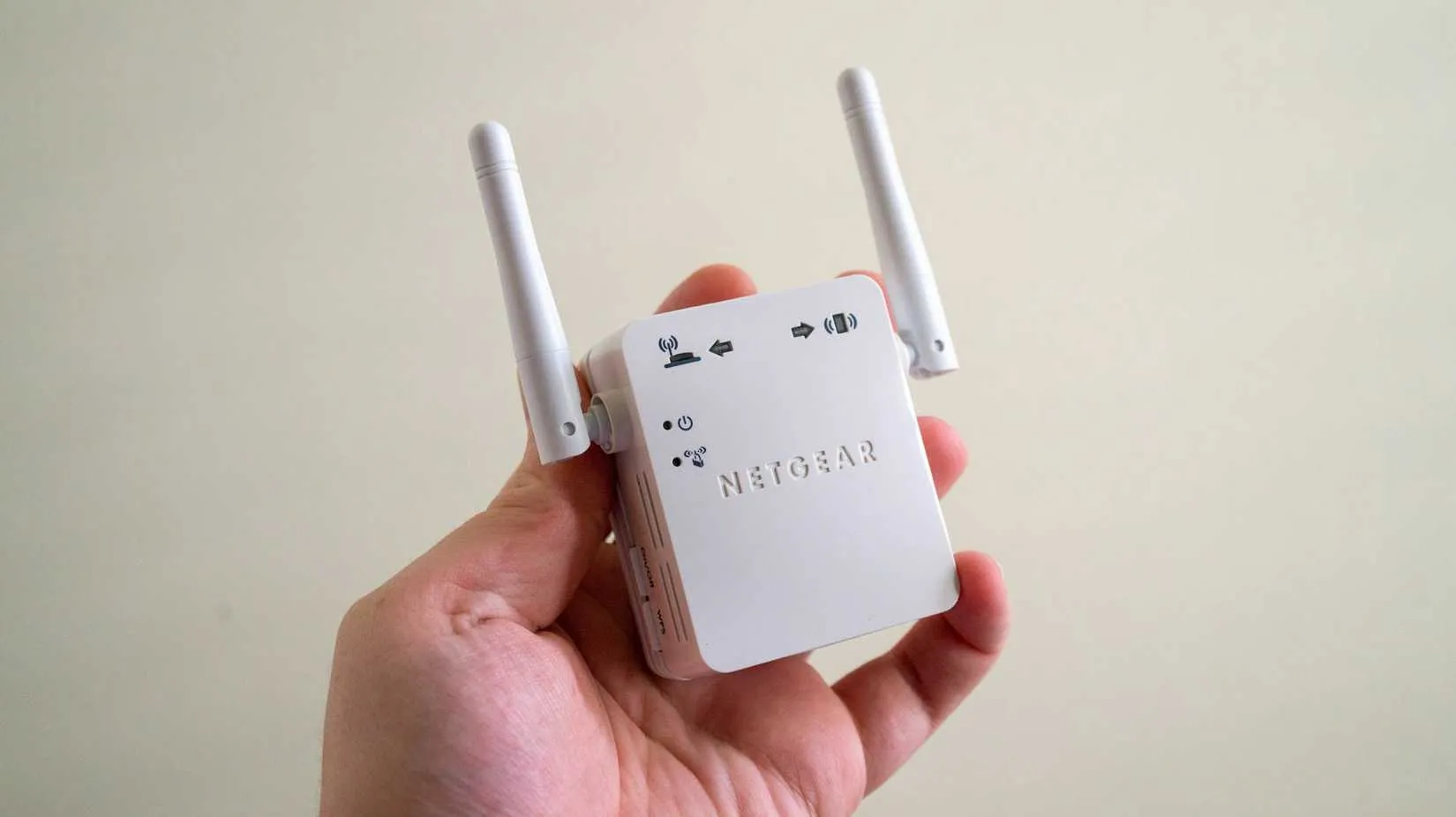 Wi-Fi repeaters often prove to be ineffective solutions. image 1