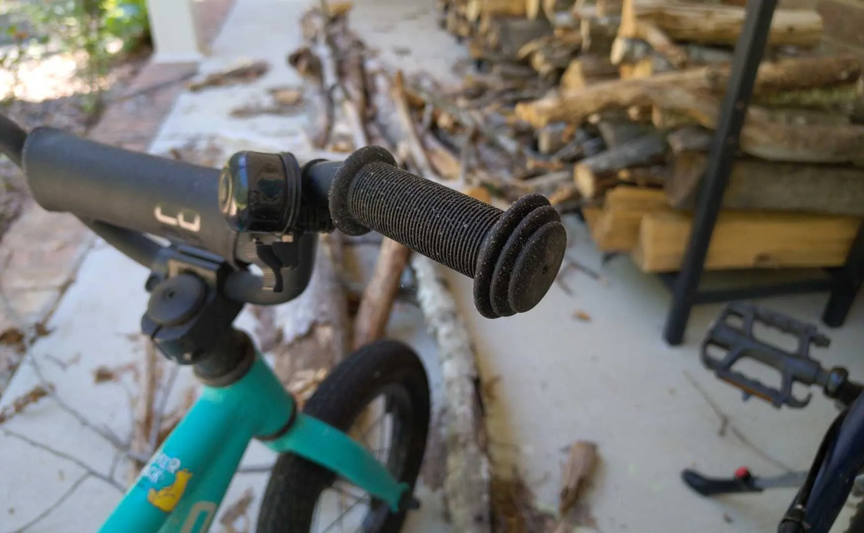 Pixel rival camera app achieves remarkably similar performance metrics. image 3