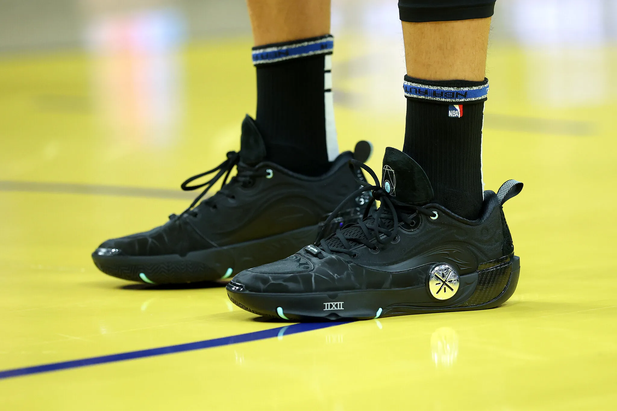 Stephen Curry partnered with Li-Ning. image 1