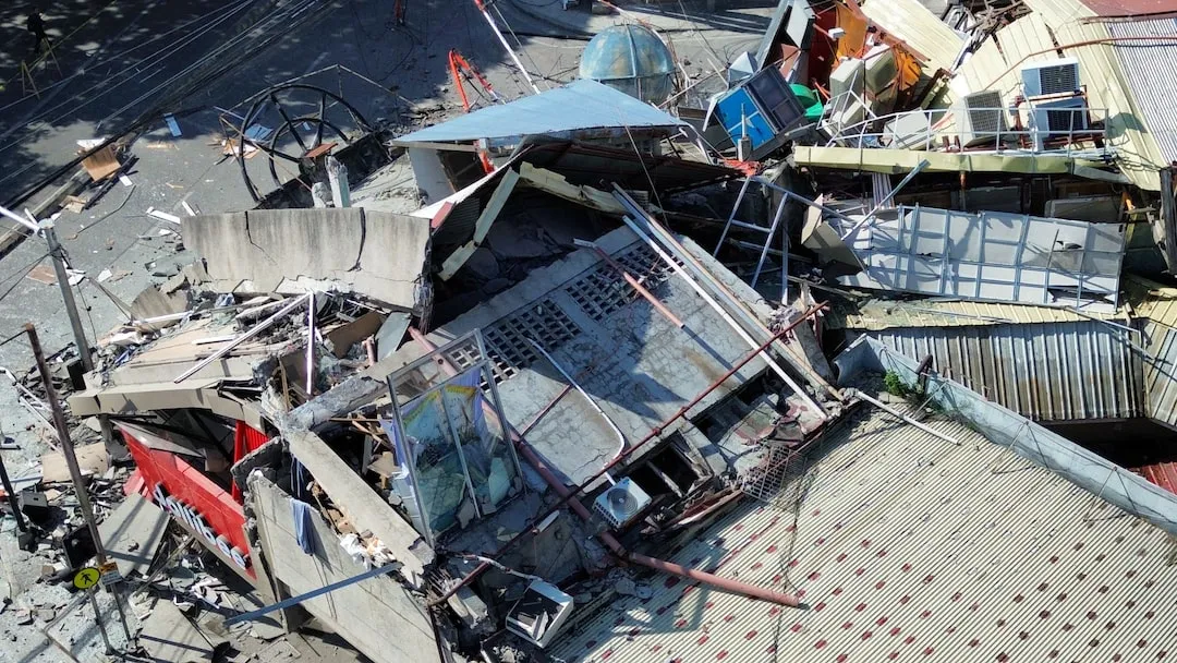 President vows to aid Mindanao after devastating quake strikes. image 2