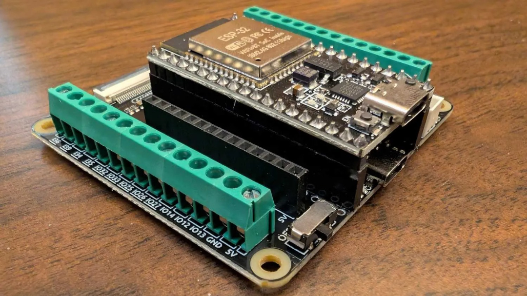 ESP32 boasts an impressive range of hardware options. image 2