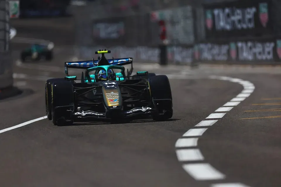 Fernando Alonso, Aston Martin Racing image 1