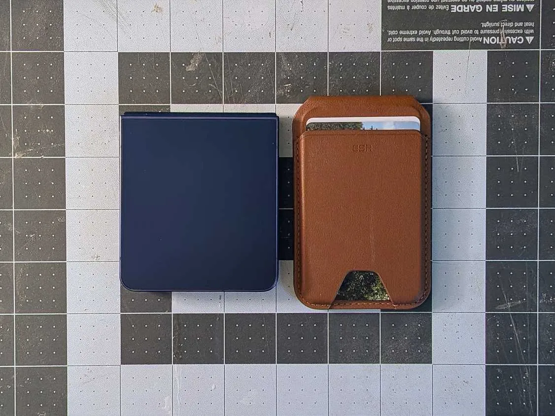 Straying from conventional mobile designs yields unforeseen outcomes. image 3